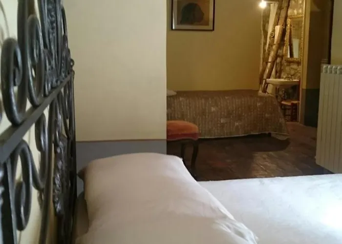 多莫斯依图斯卡酒店 *
